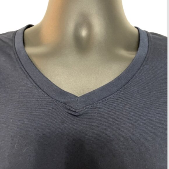Roundtree & Yorke Sport XL Short Sleeve Navy Blue V-neck polyester Athletic Tee - Picture 5 of 9